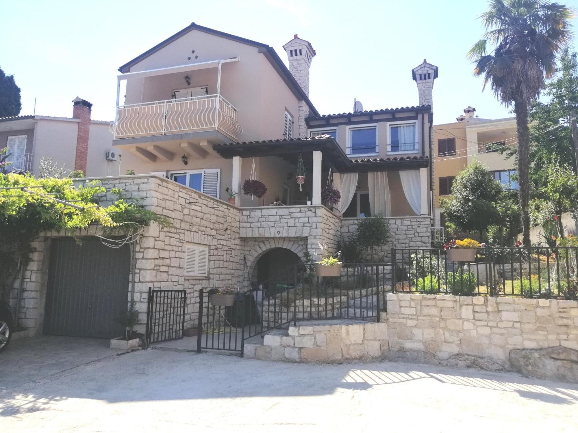 Apartment Danijela Sea View And Free Parking