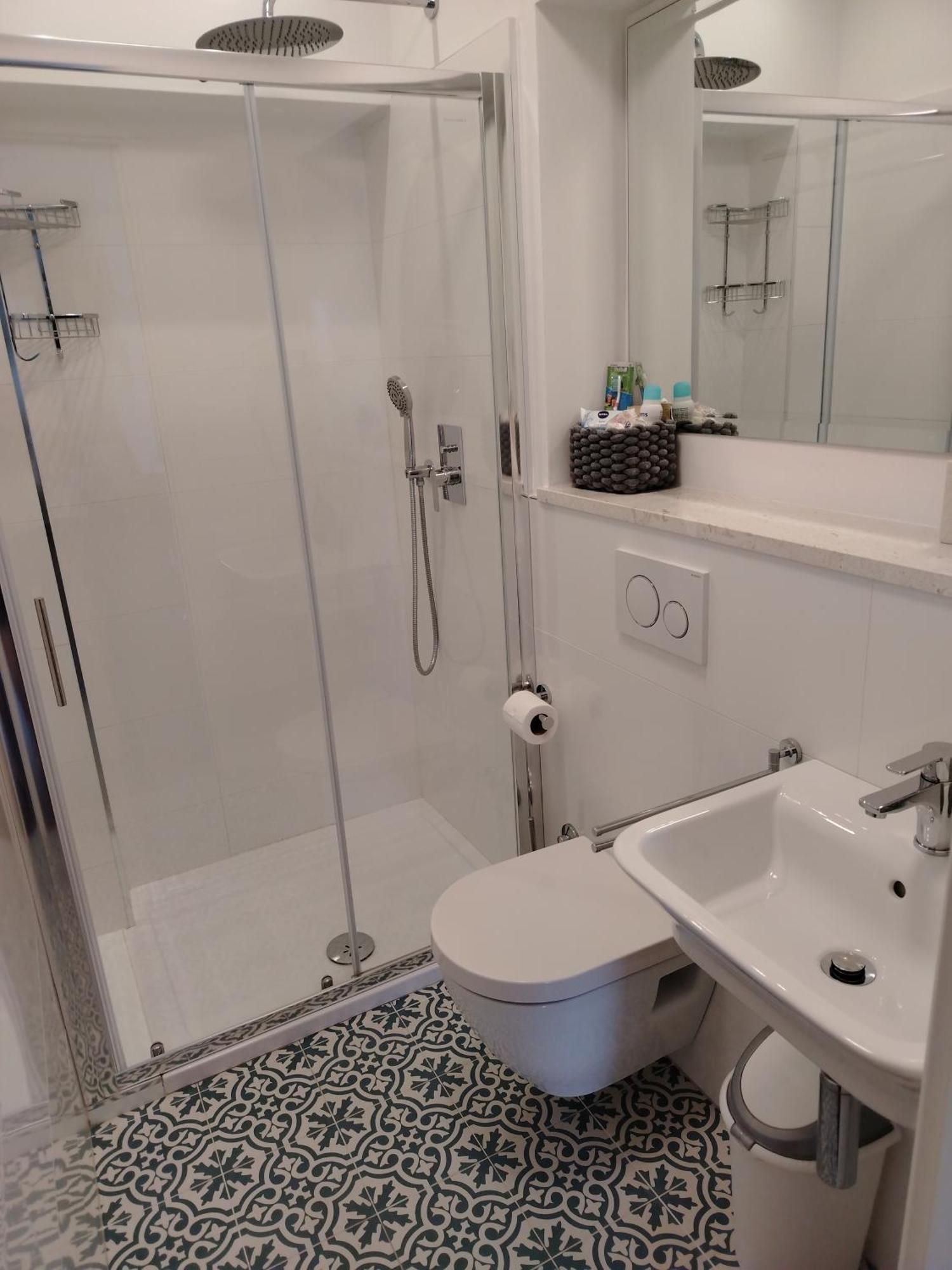 Danijela Sea View And Free Parking Apartment *