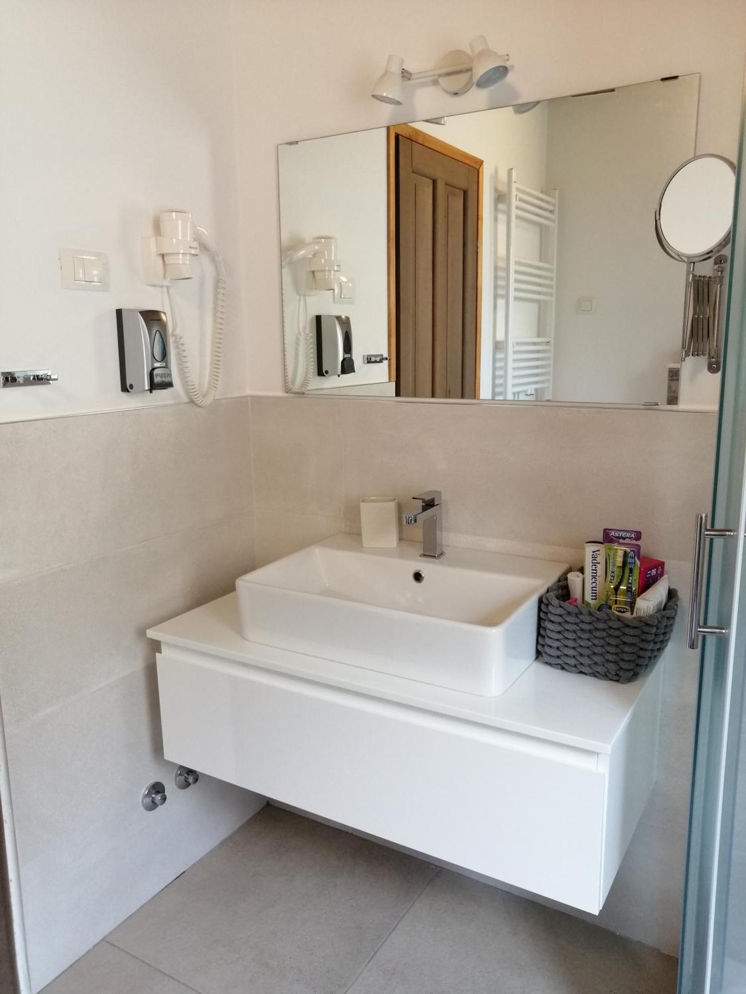 Apartment Danijela Sea View And Free Parking *