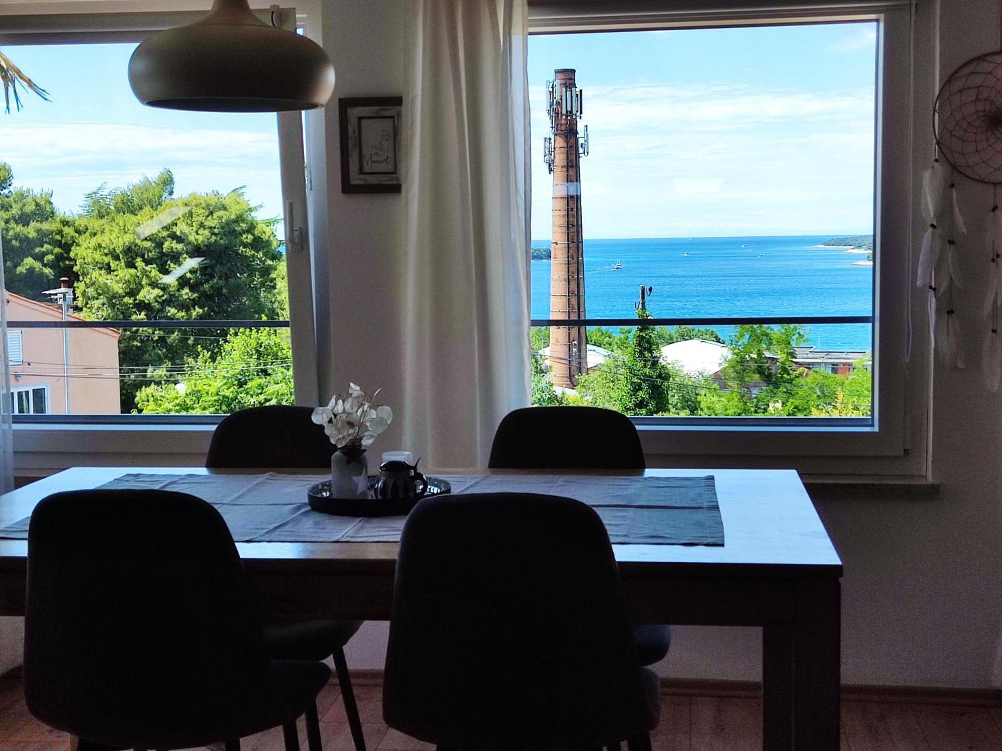 Danijela Sea View And Free Parking Apartment Rovinj